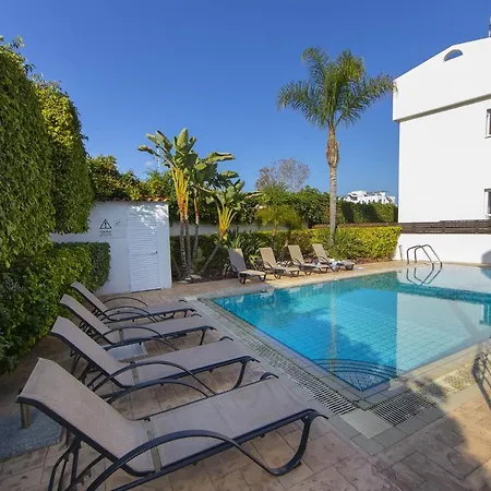 Villa Paros *